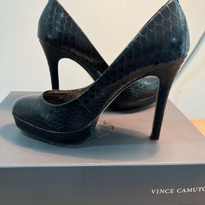 Vince Camuto Platform Black Faux Shiny Snake 4 1/2 inch heels